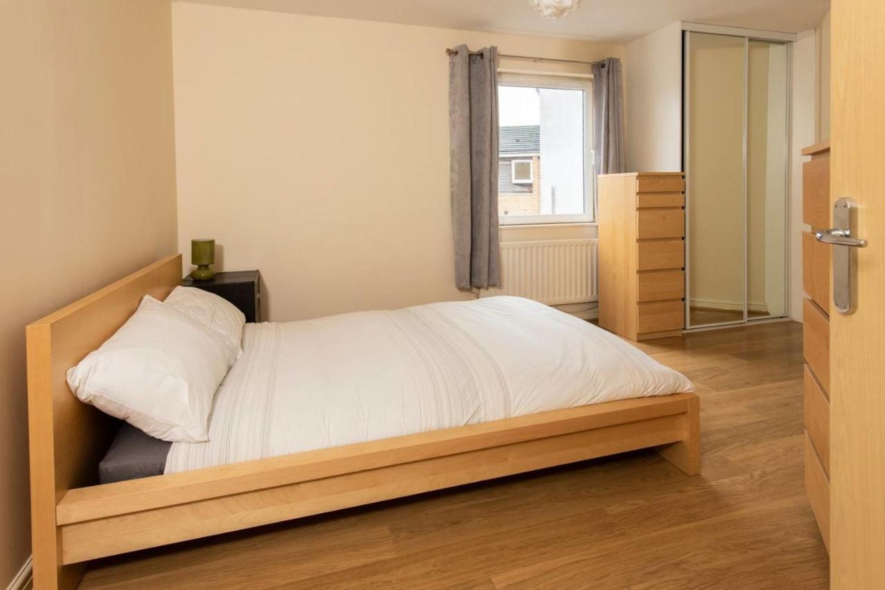 مانشستر Guestready - Top Floor Apt 2Min Walk To O2 Apollo المظهر الخارجي الصورة